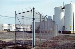 Galvanized chain link fence with double 3 strand barb wire for high security